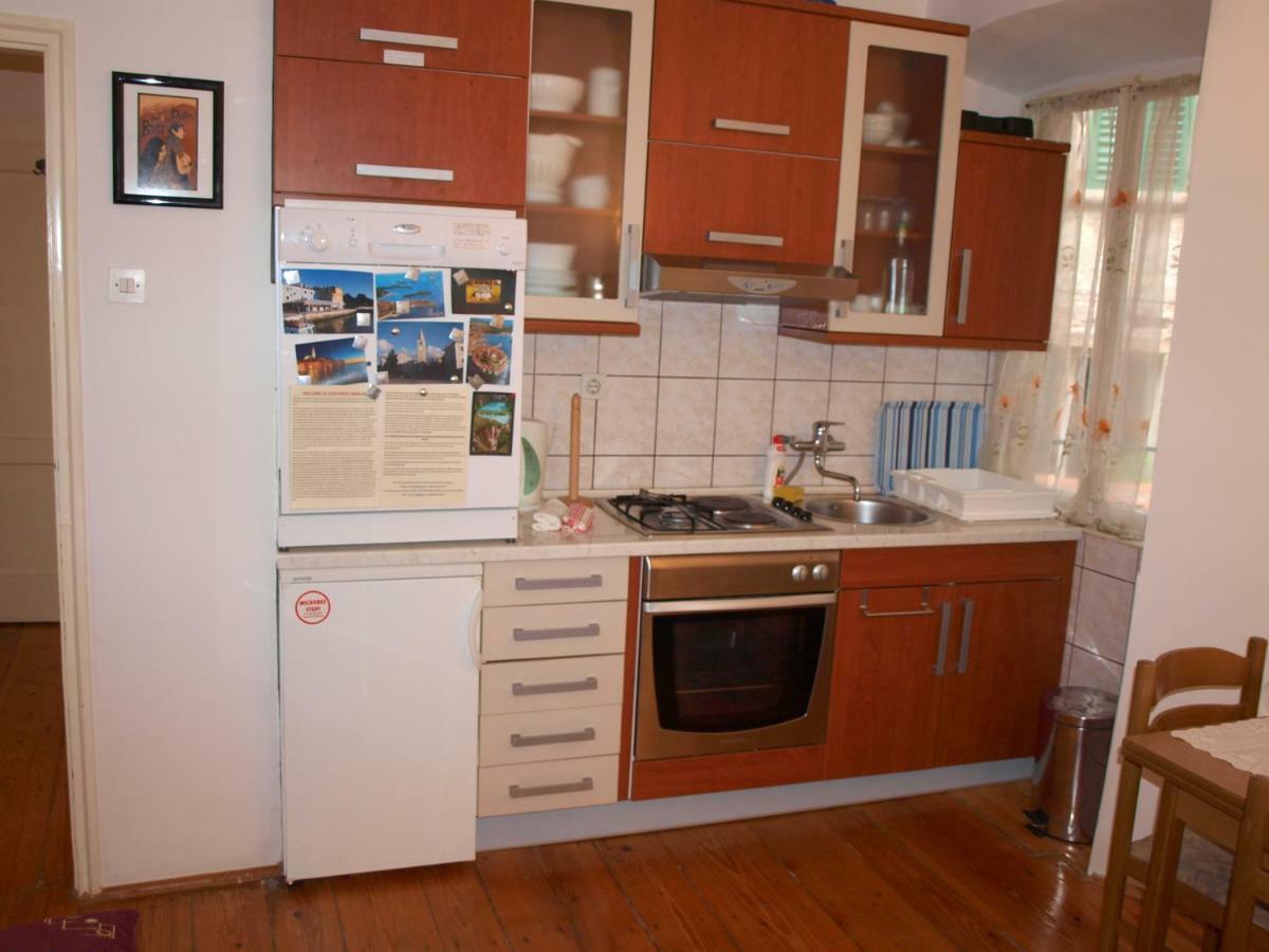 Apartment 11 โรวีน ภายนอก รูปภาพ